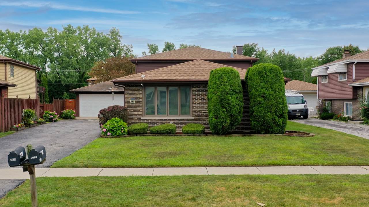 4537 129th Street - Photo 1