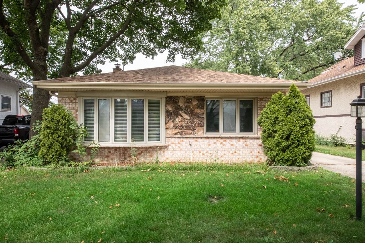 1384 Algonquin Road - Photo 1