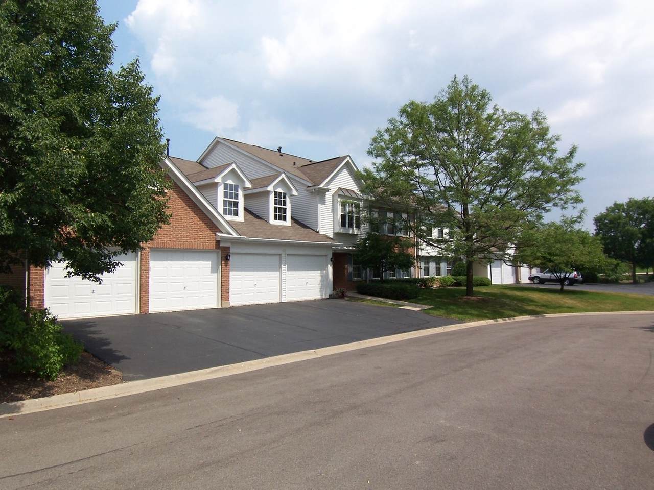 812 Butternut Lane - Photo 1