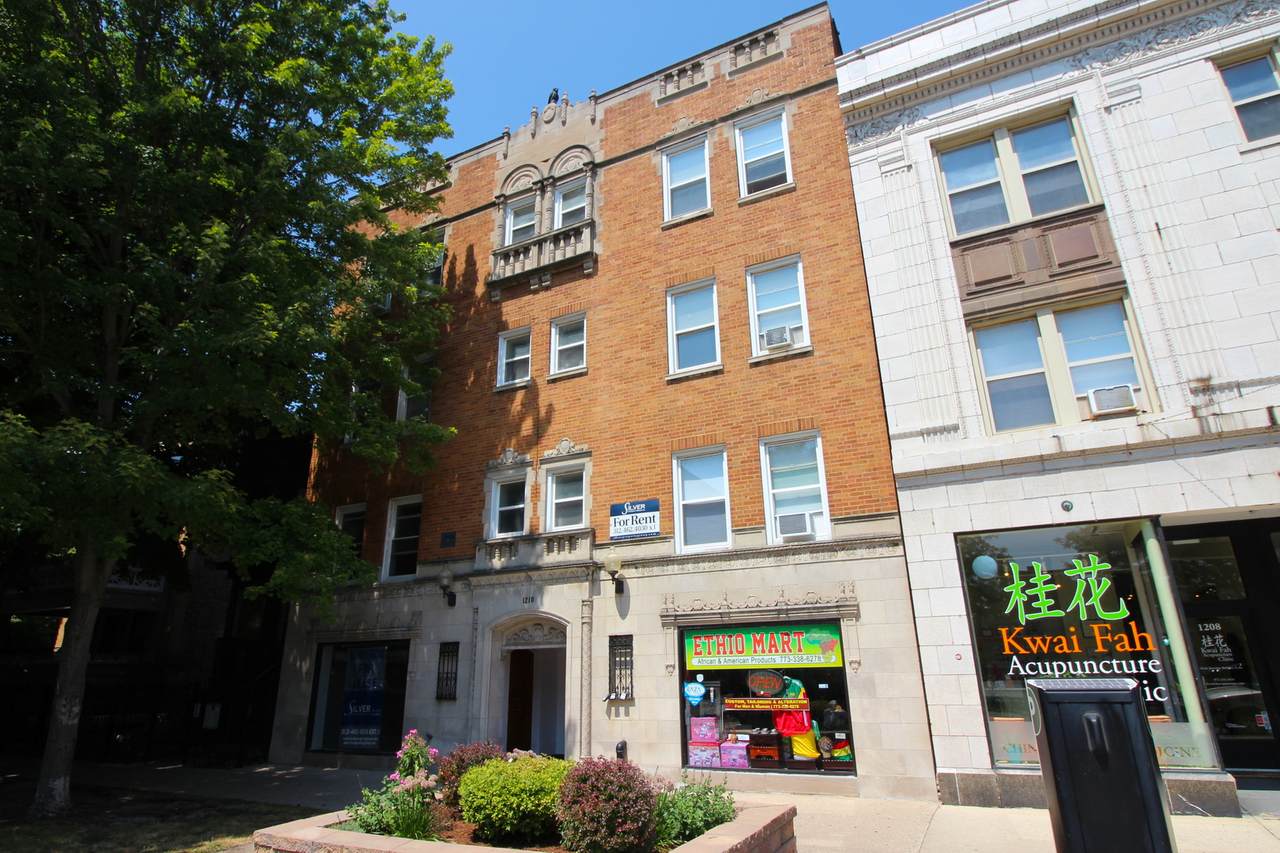 1210 Granville Avenue - Photo 1