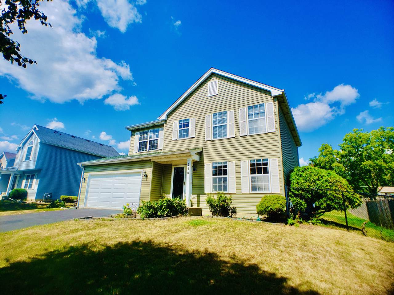 220 Braemar Glen - Photo 1