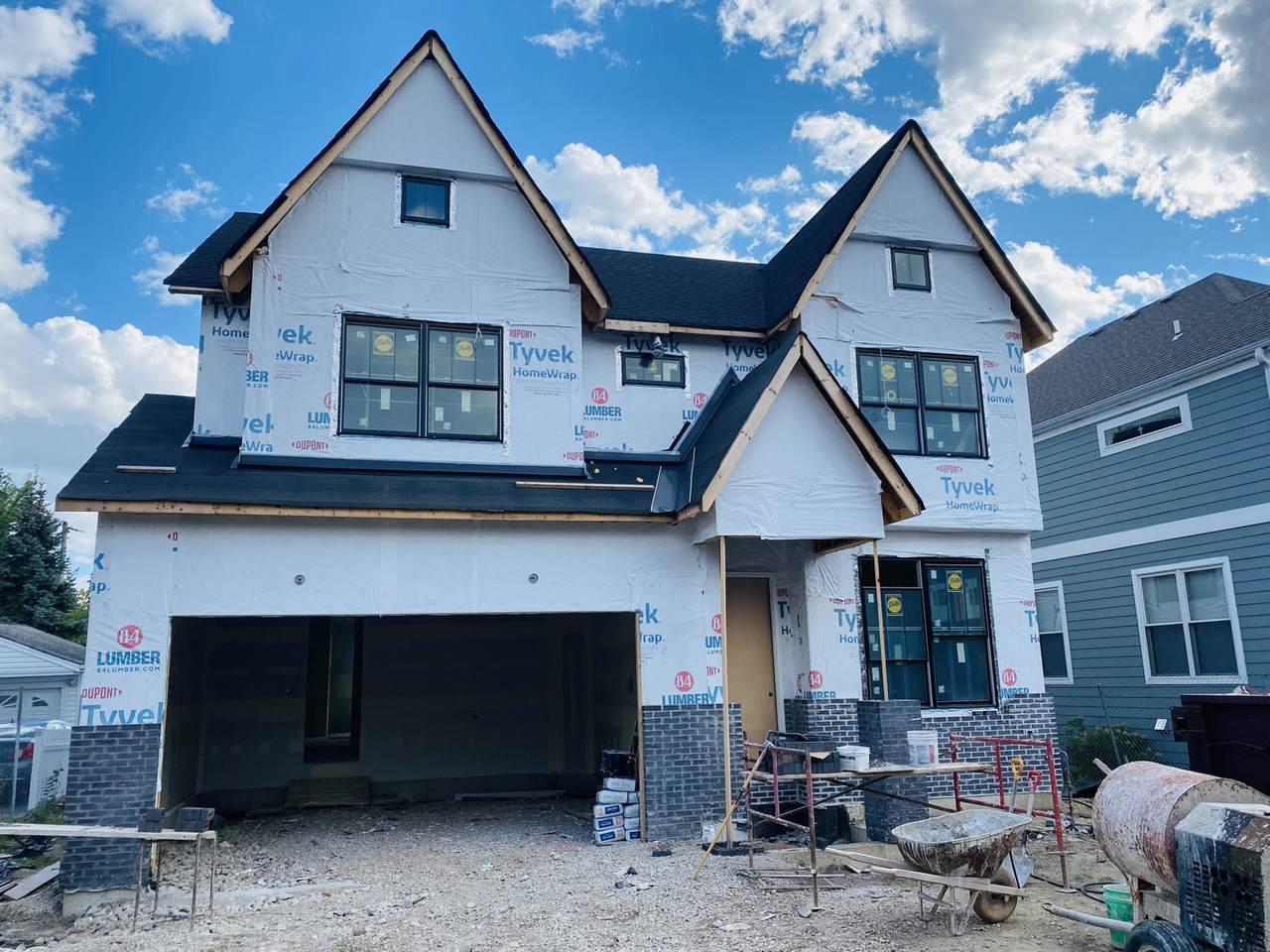 264 Elmhurst Avenue - Photo 1