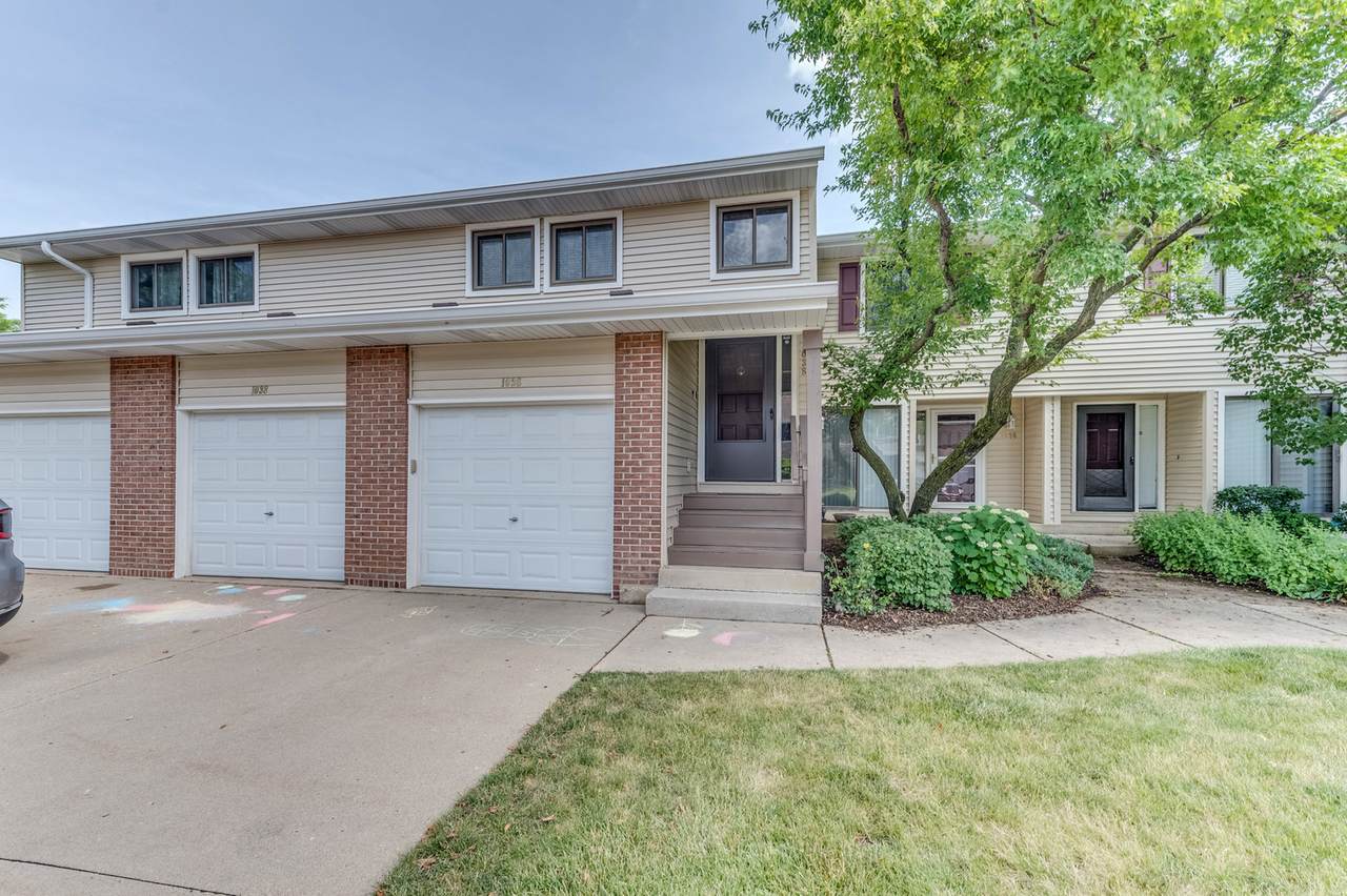 1038 Pinetree Circle - Photo 1