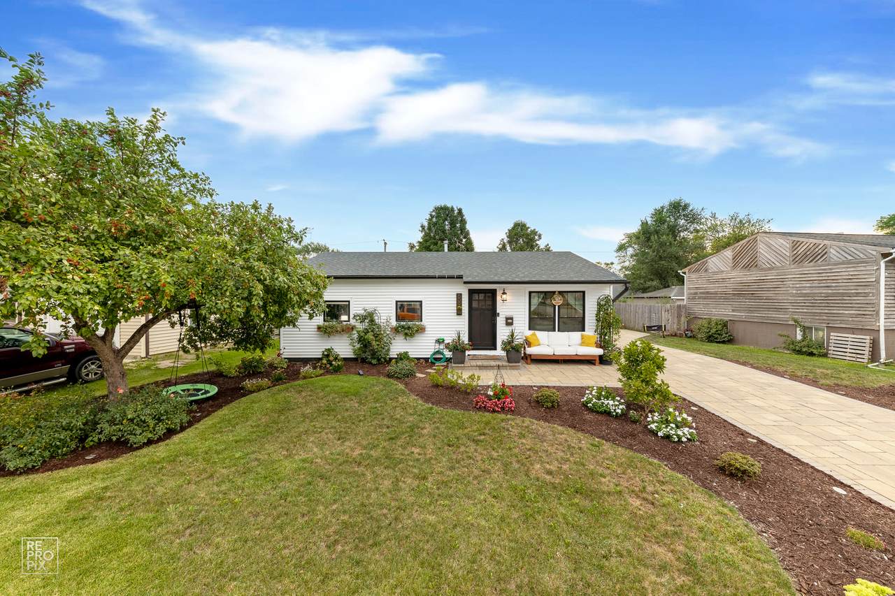 609 Murphy Drive - Photo 1