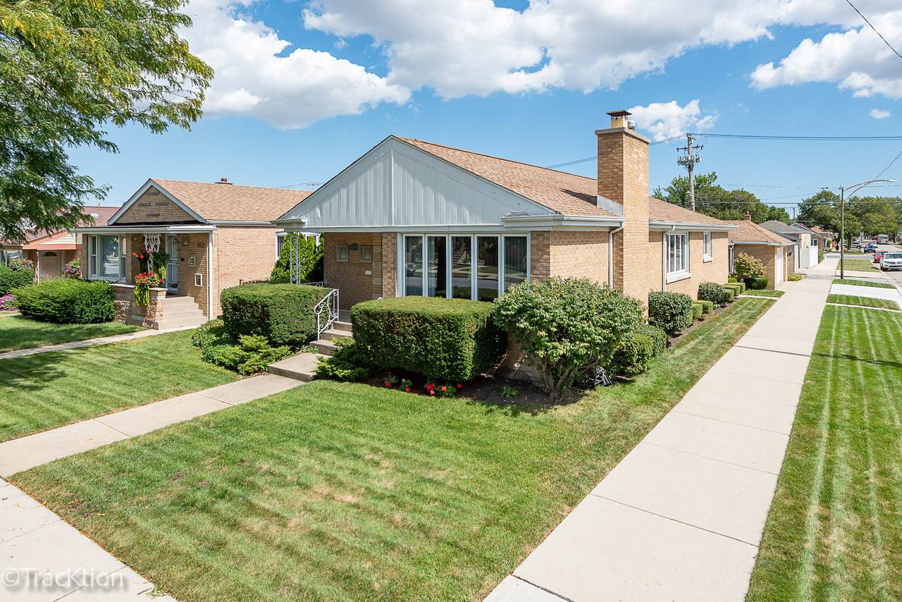5759 Austin Avenue - Photo 1
