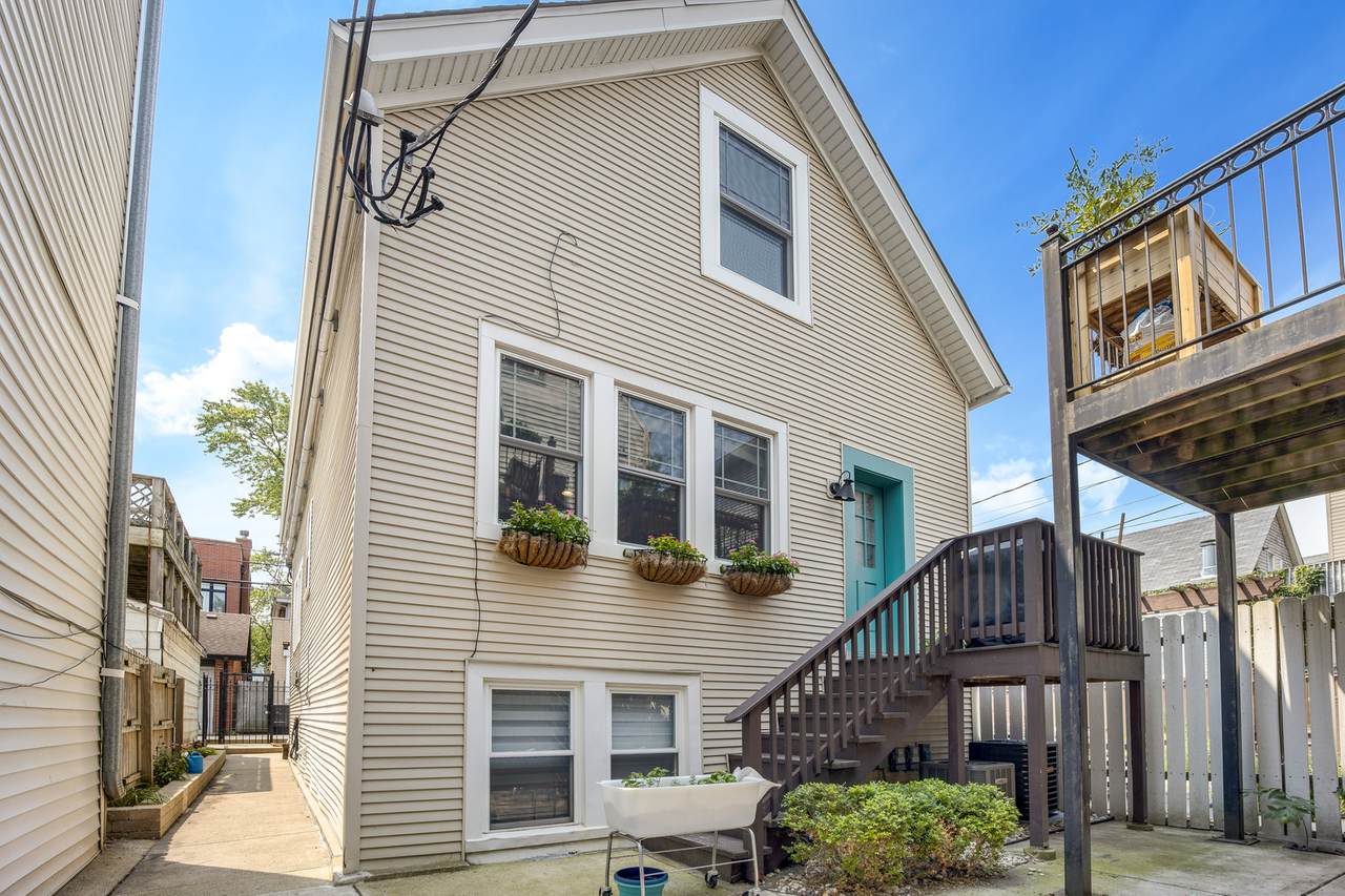 1423 Fletcher Street - Photo 1