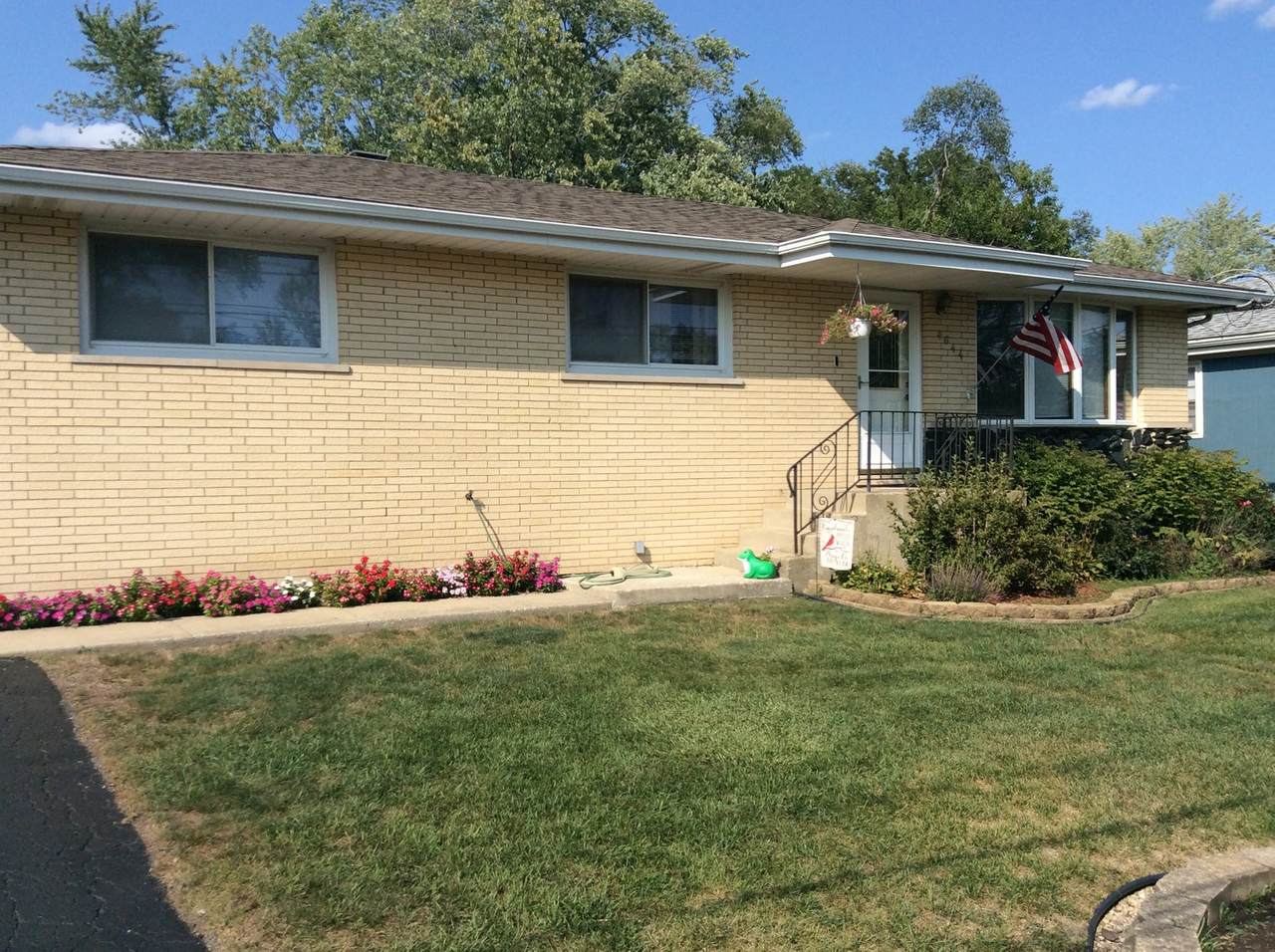 4644 152nd Street - Photo 1