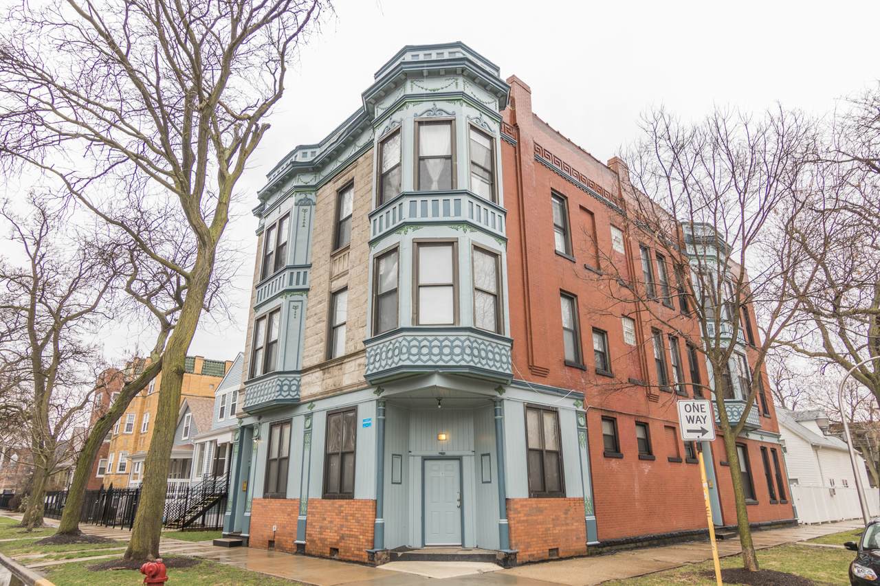 2058 Albany Avenue - Photo 1
