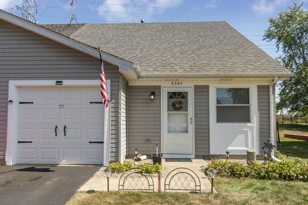 3362 Fox Hill Road - Photo 1