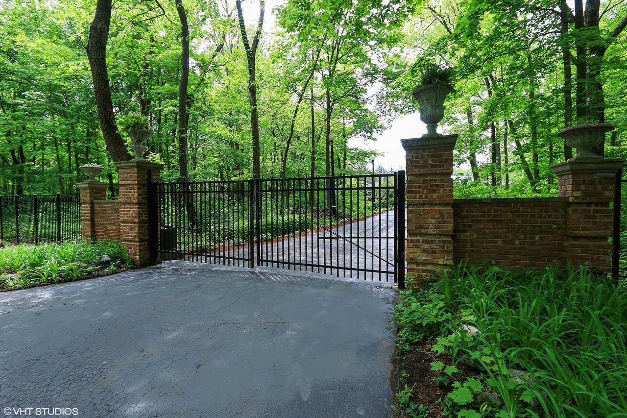 720 Thornmeadow Road - Photo 1