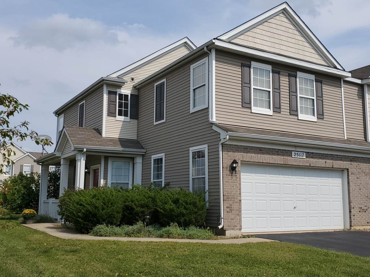 25117 Colligan Street - Photo 1