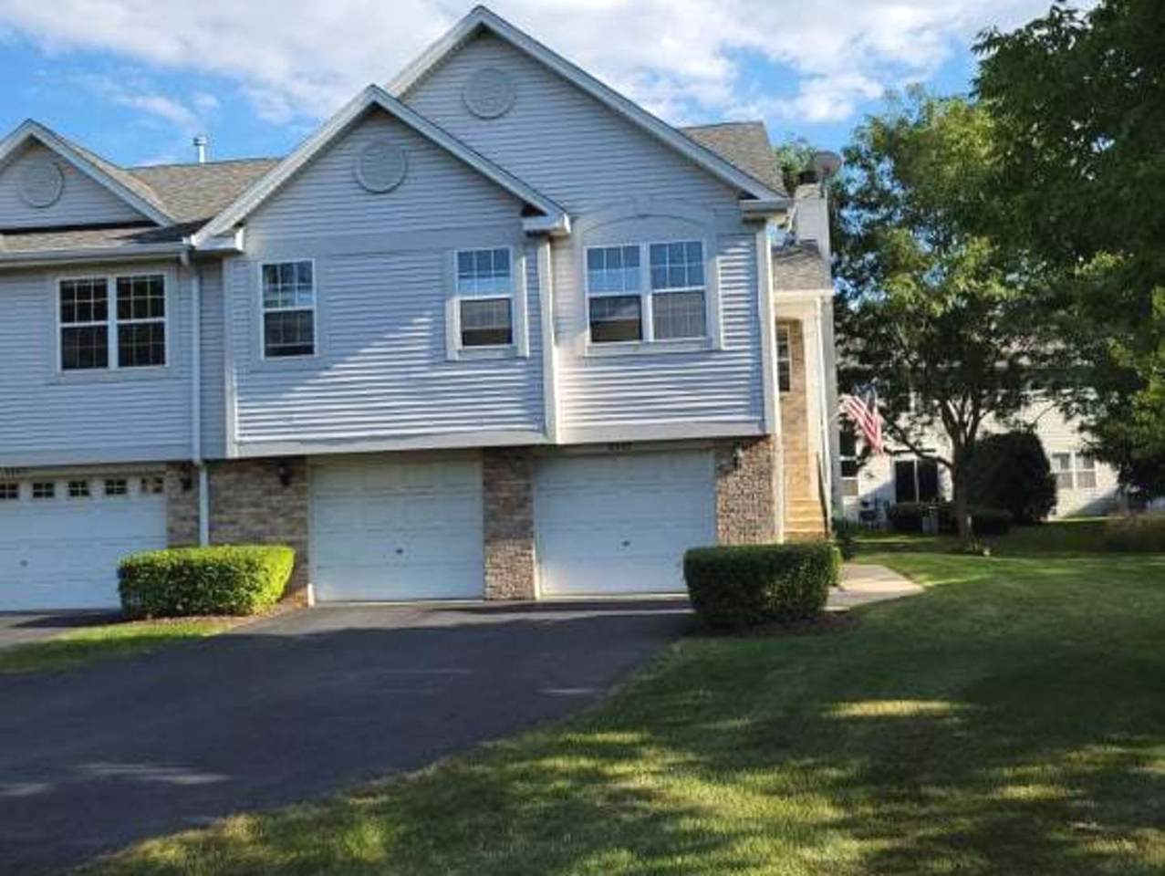 9447 Fountain Point Circle - Photo 1