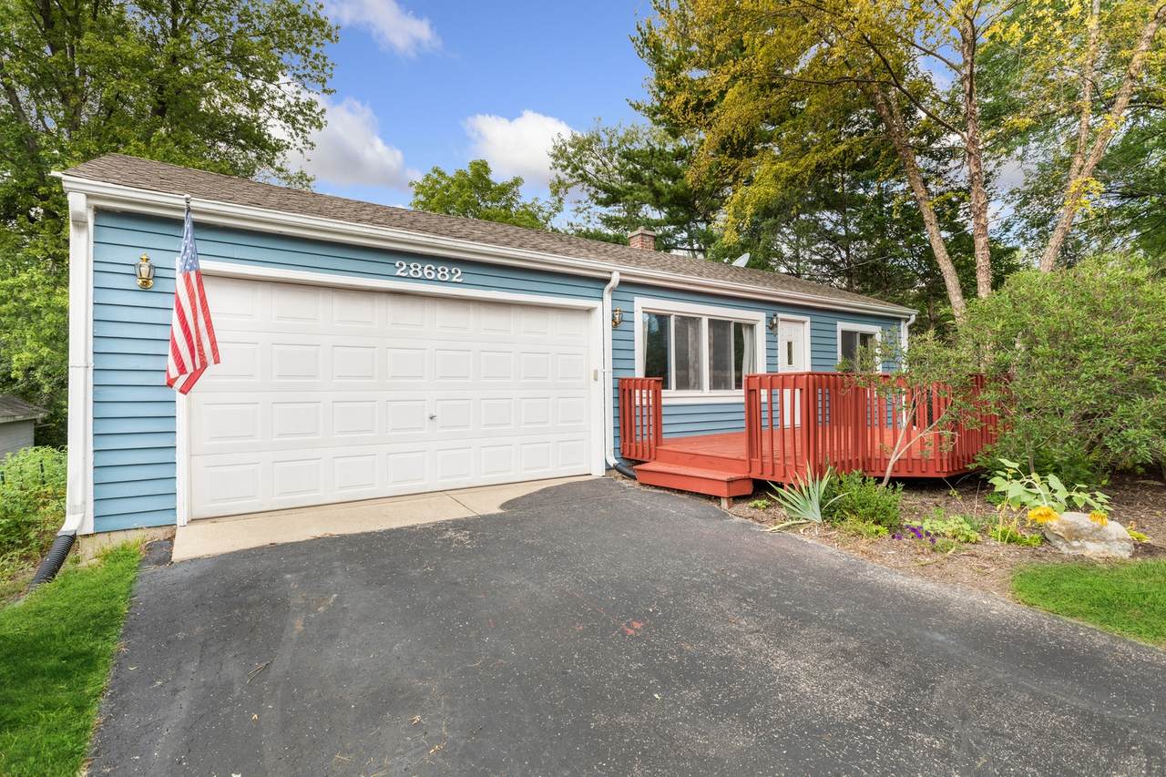 28682 Madison Avenue - Photo 1