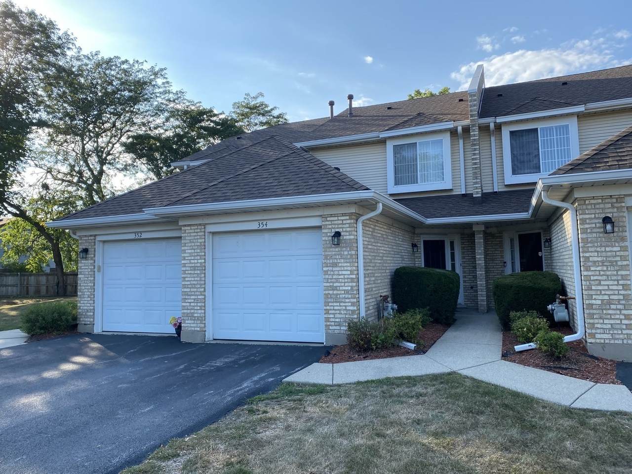 354 Lakeview Circle - Photo 1