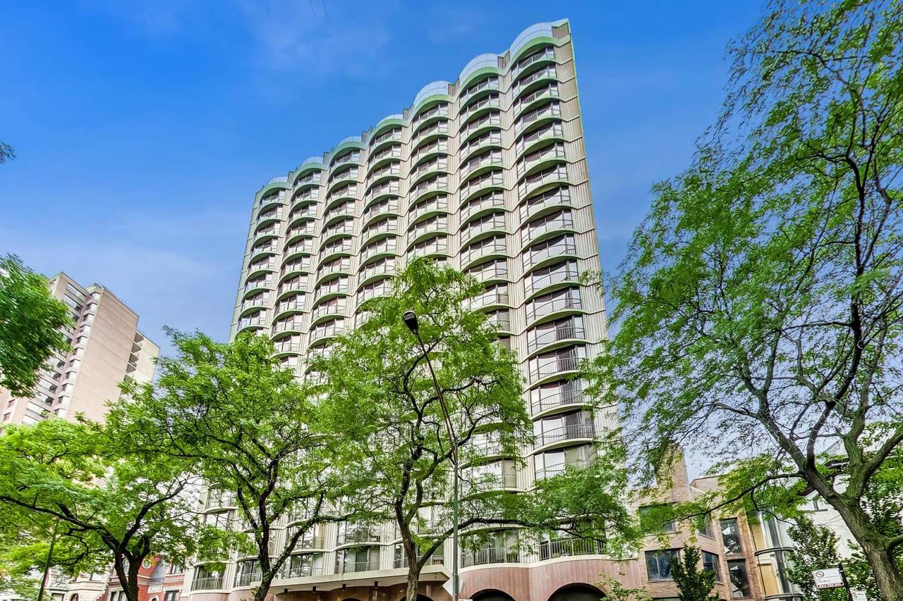 1440 State Parkway - Photo 1