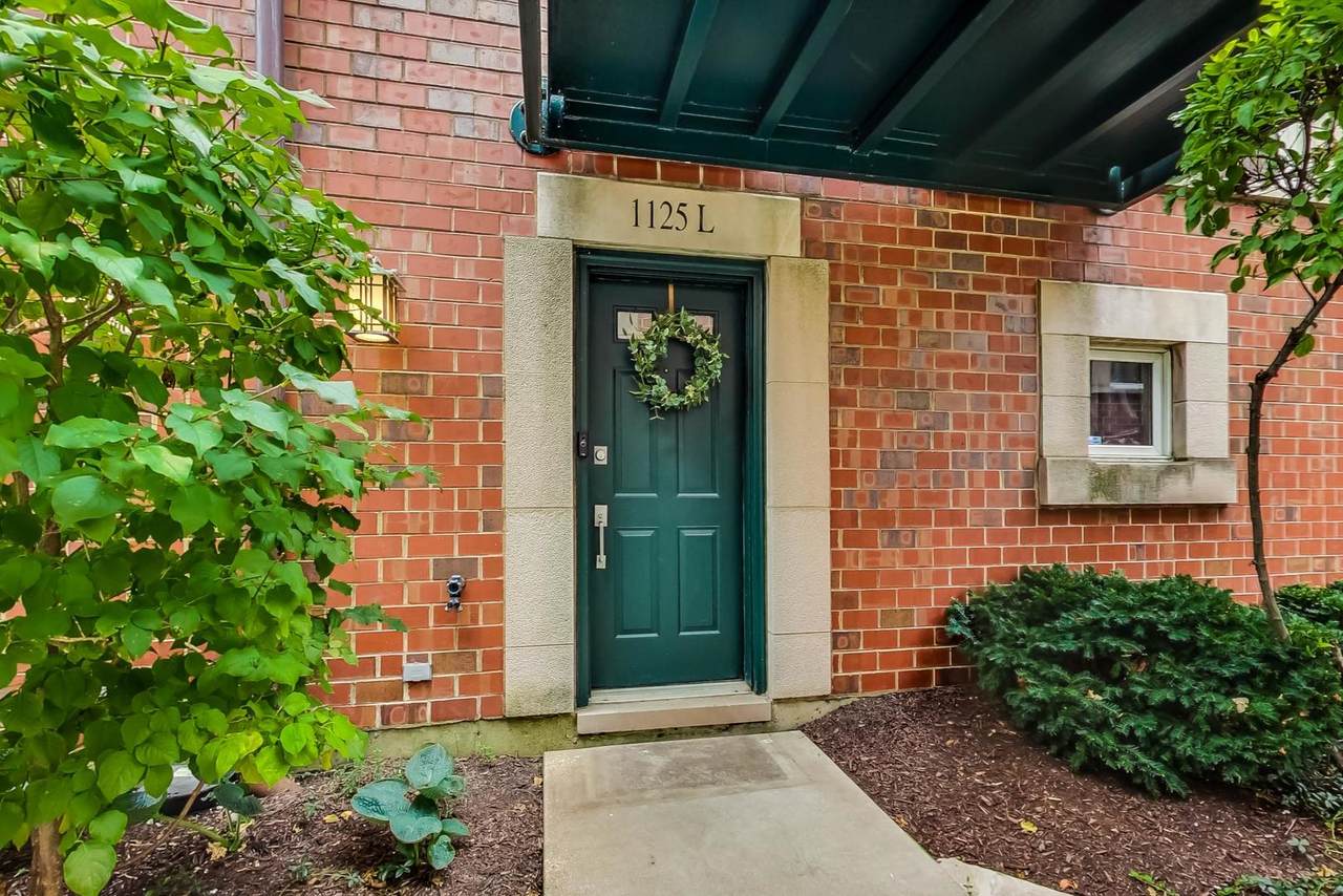 1125 Newport Avenue - Photo 1