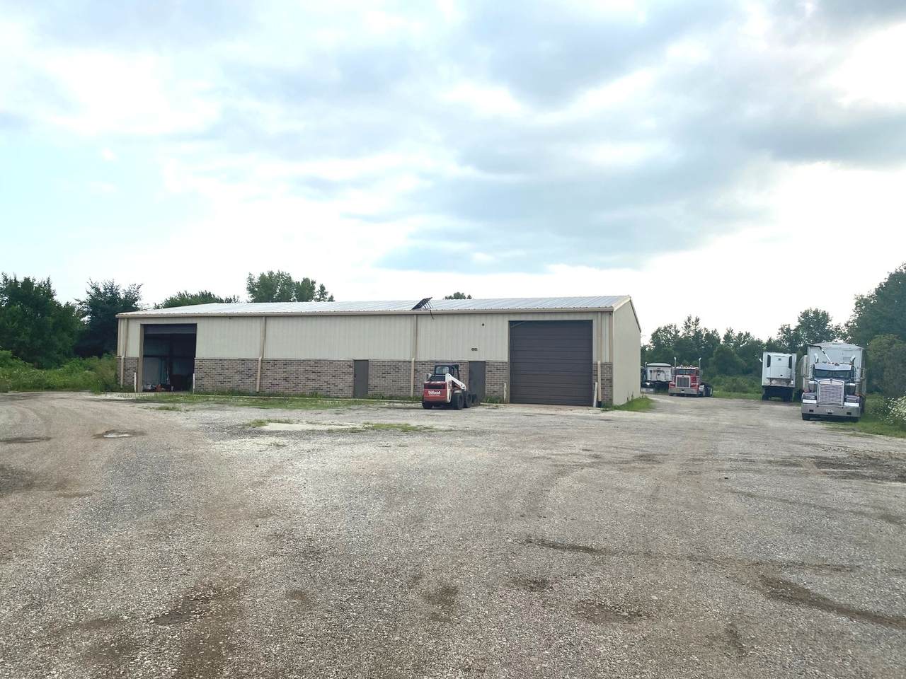 1402 Spencer Road - Photo 1