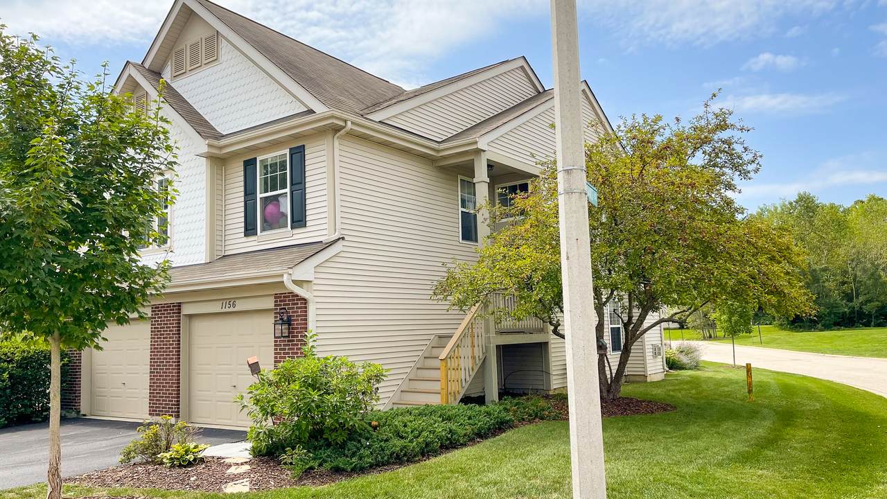 1156 Oakwood Drive - Photo 1