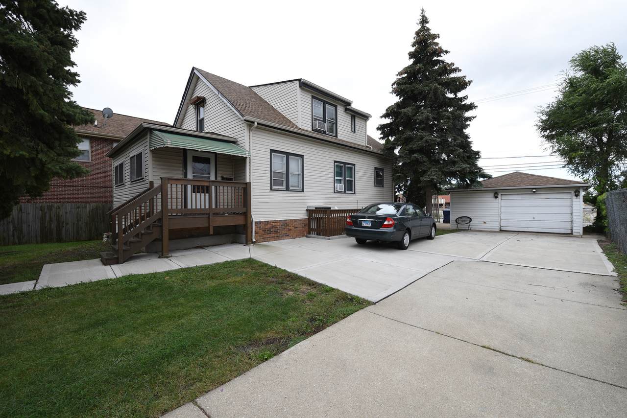 1644 40th Avenue - Photo 1