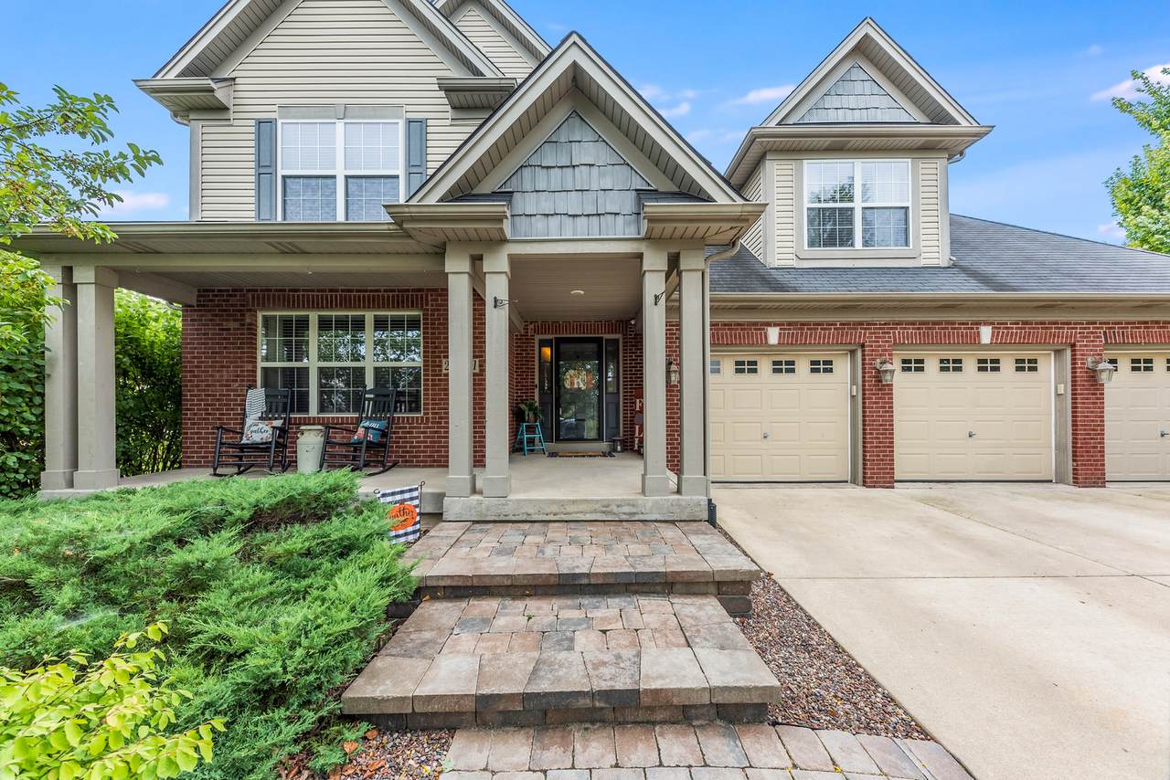 26401 Red Apple Road - Photo 1