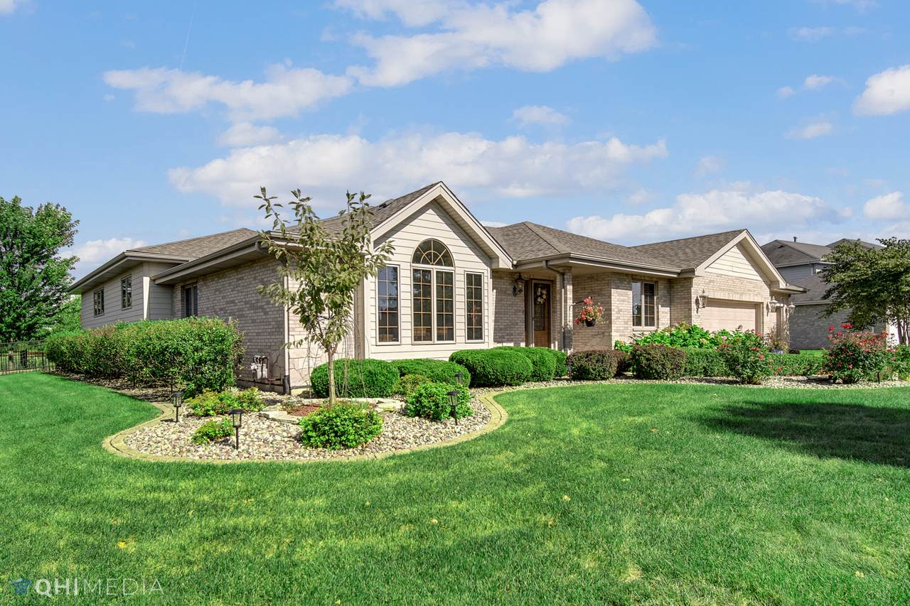 21259 Brittany Drive - Photo 1