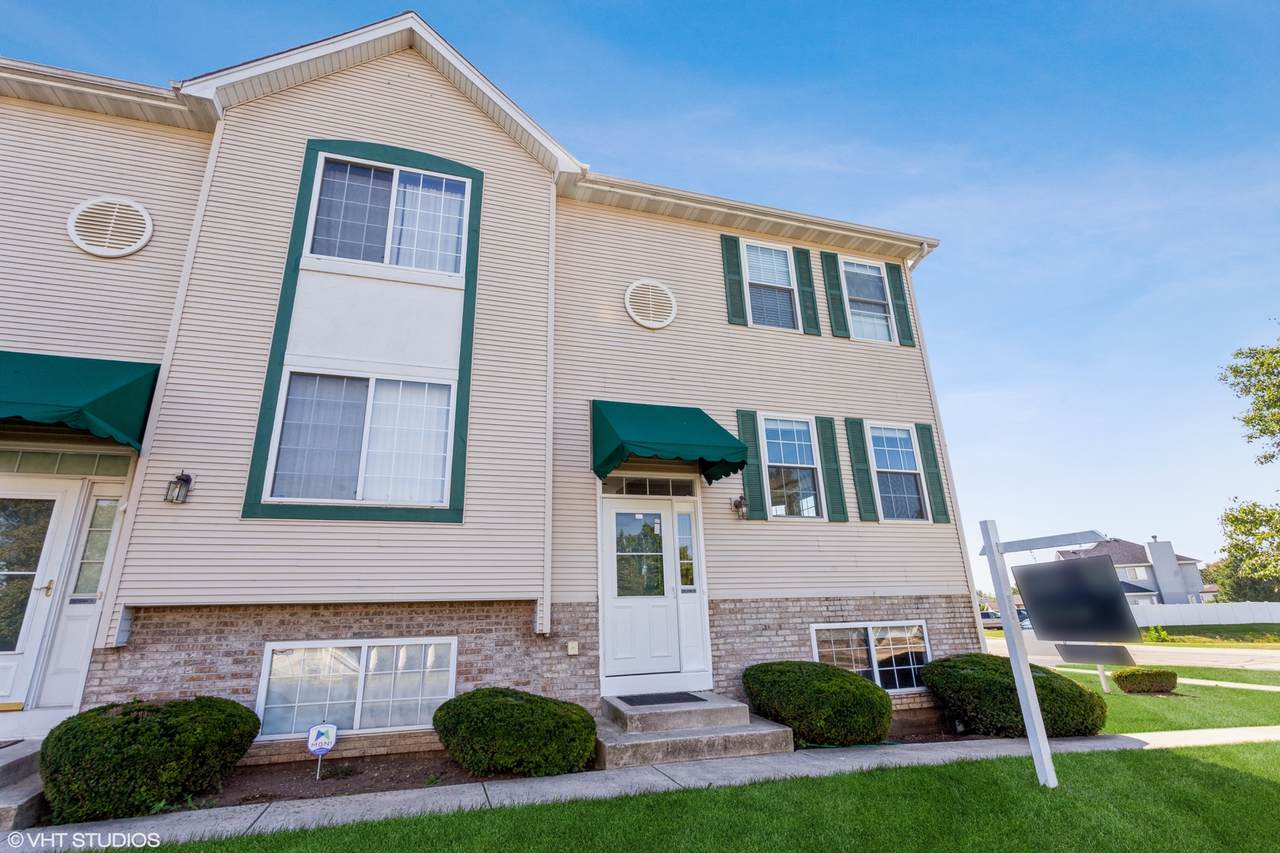 2100 Jasmine Drive - Photo 1