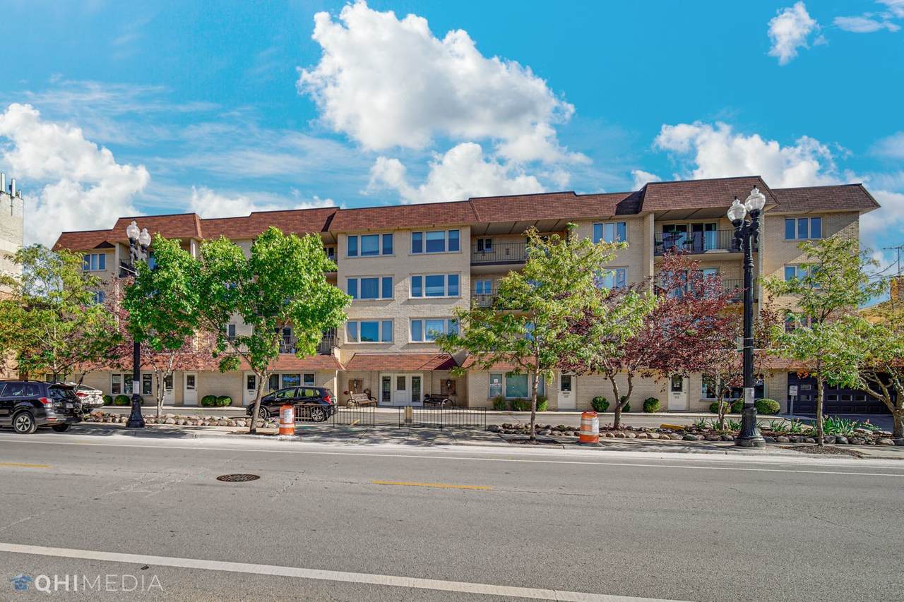 6121 Northwest Highway - Photo 1