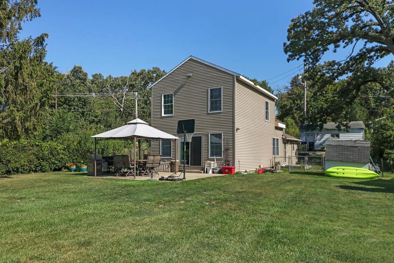 613 Mineral Springs Drive - Photo 1