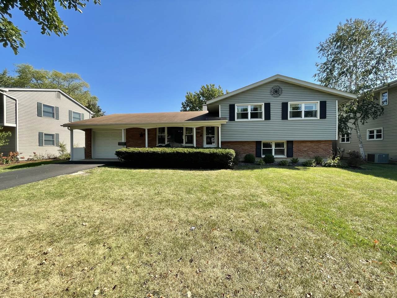 542 13TH Street - Photo 1