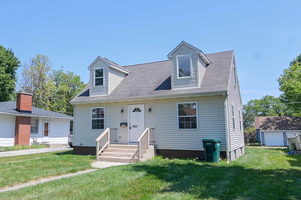 1737 Grove Avenue - Photo 1