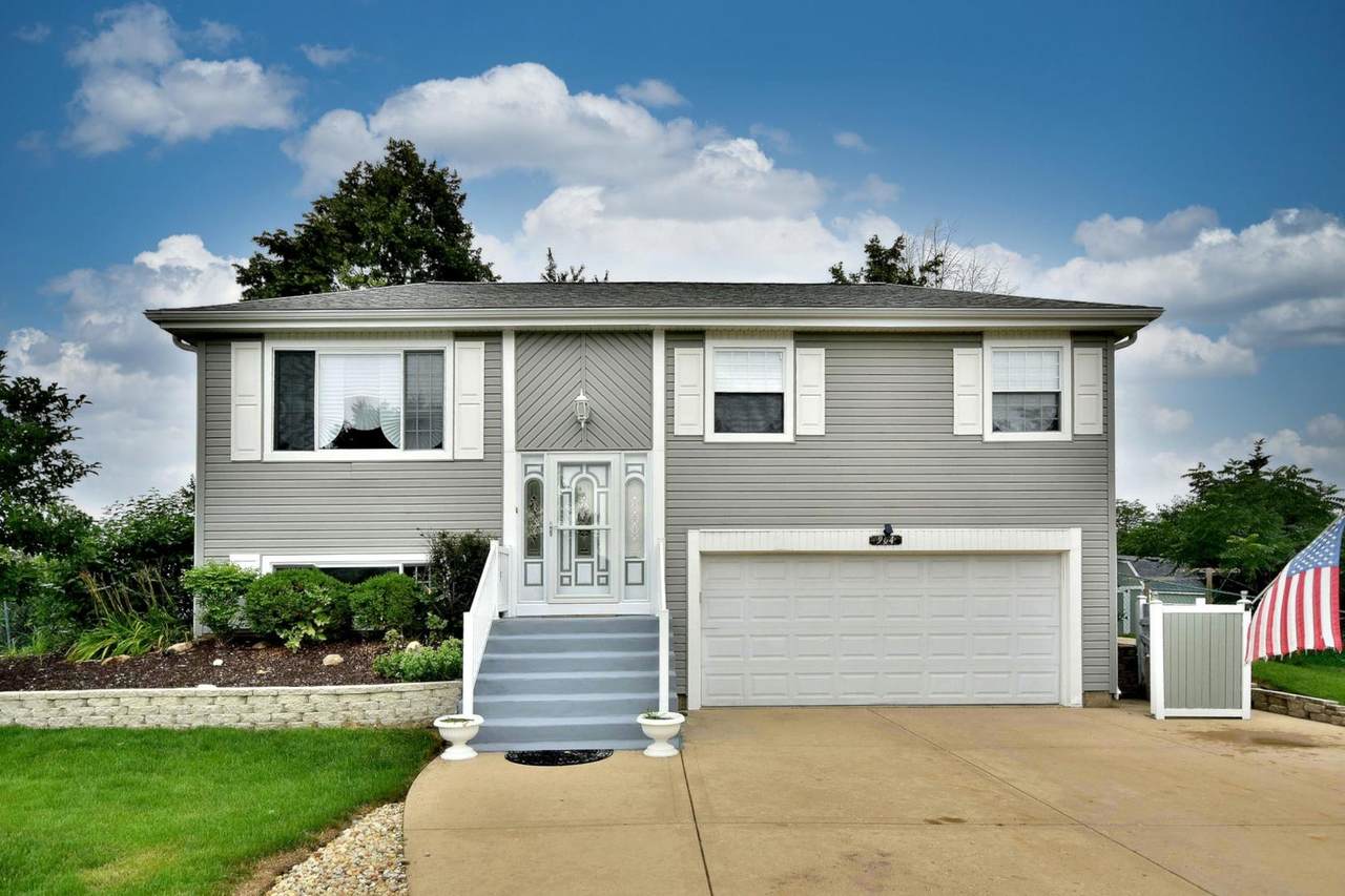 904 Island Court - Photo 1