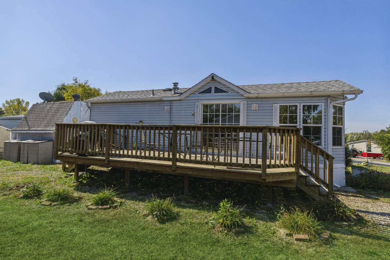 230 Port Side - Photo 1