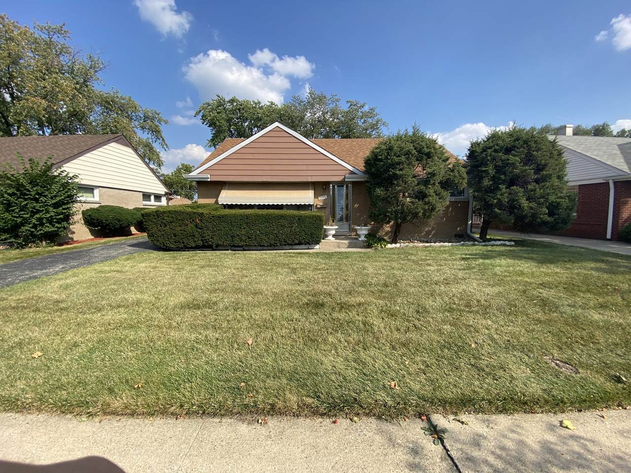 1125 Bristol Avenue - Photo 1
