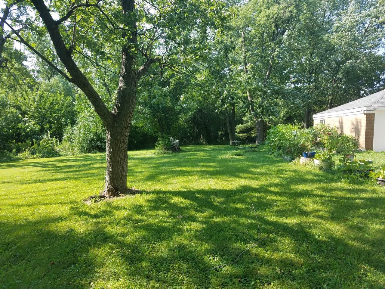 24W541 Lake Street - Photo 1