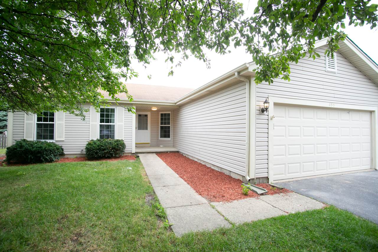 635 Red Coach Lane - Photo 1