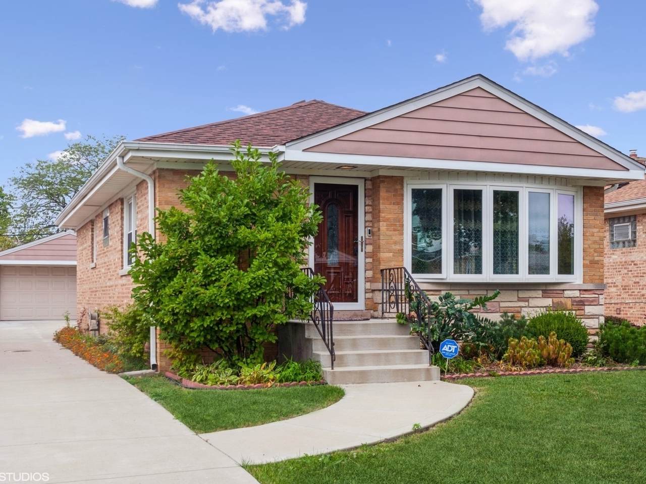 4432 Ottawa Avenue - Photo 1