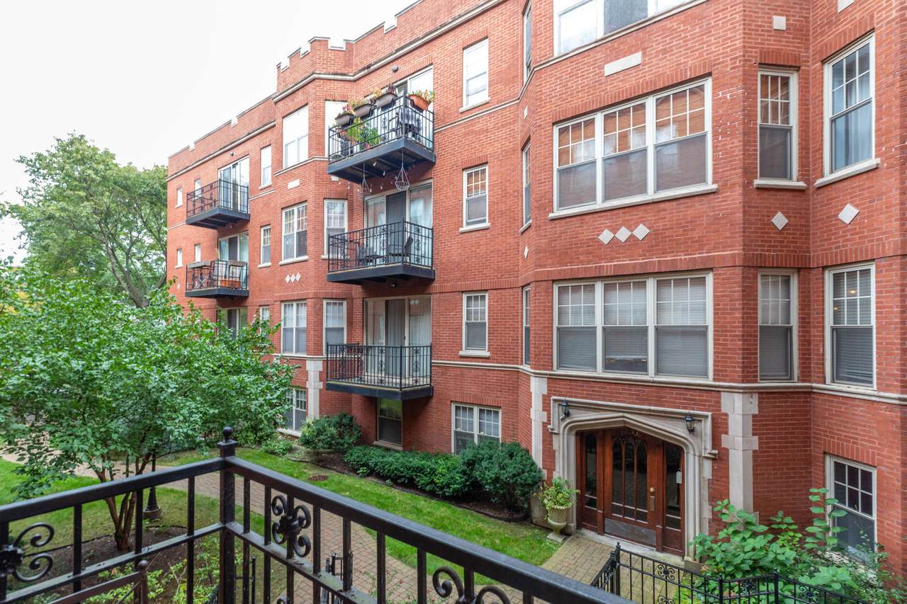 1259 Granville Avenue - Photo 1