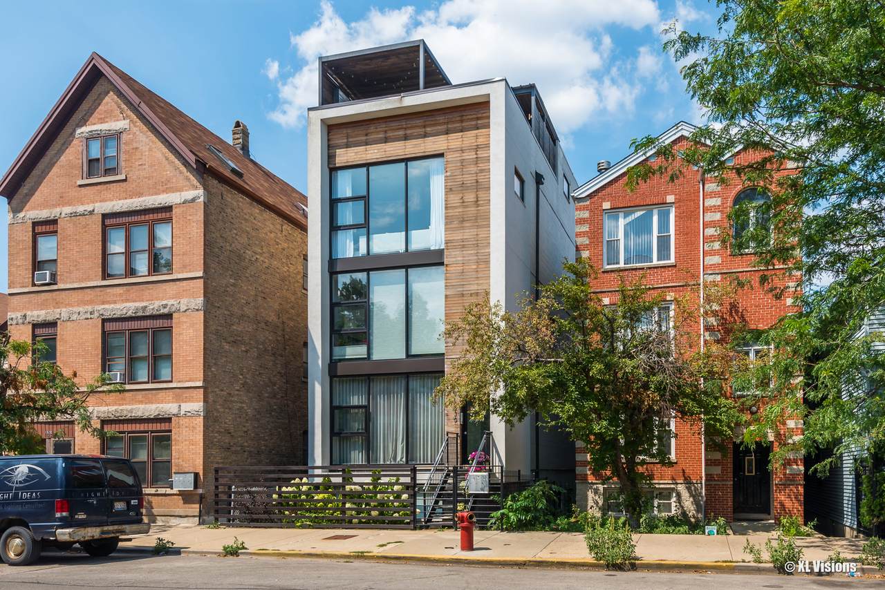 1530 Chestnut Street - Photo 1