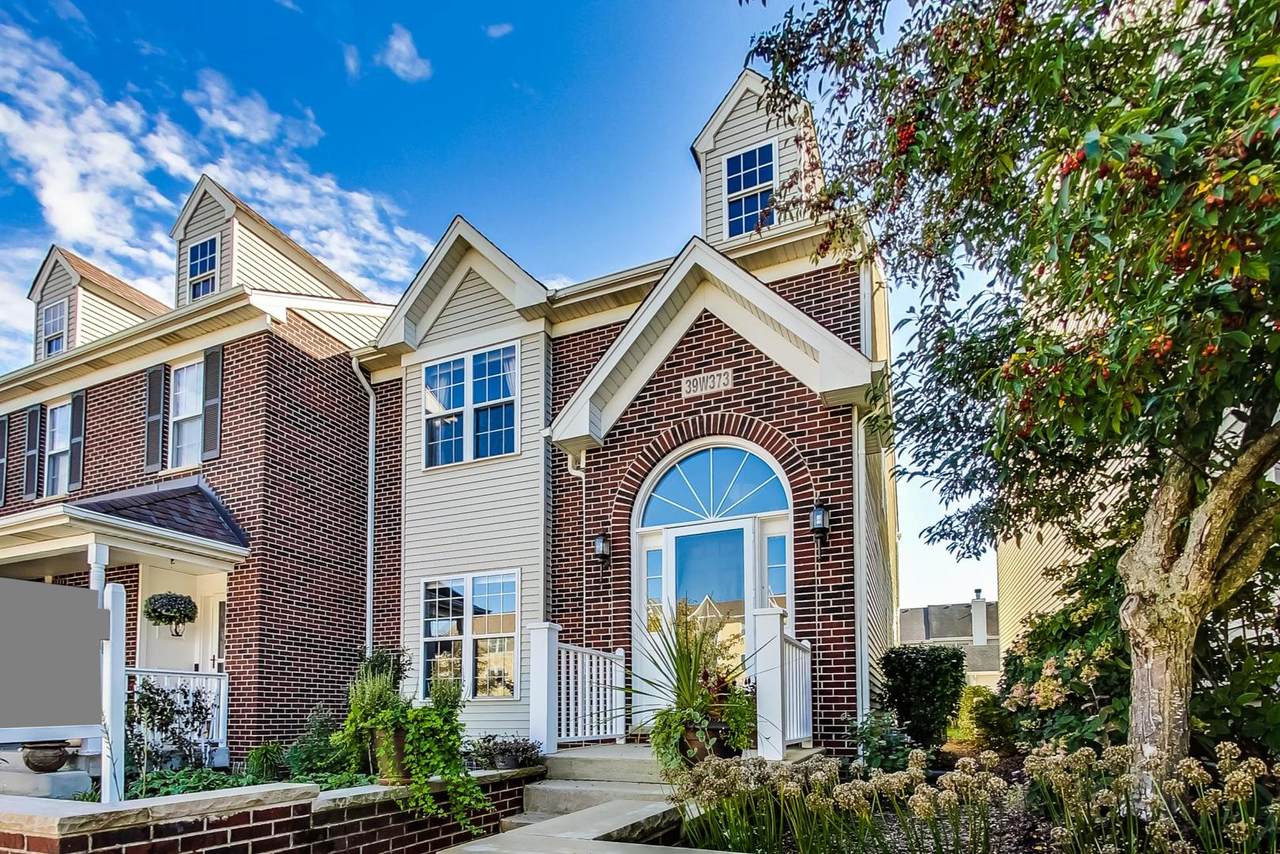39W373 Herrington Boulevard - Photo 1