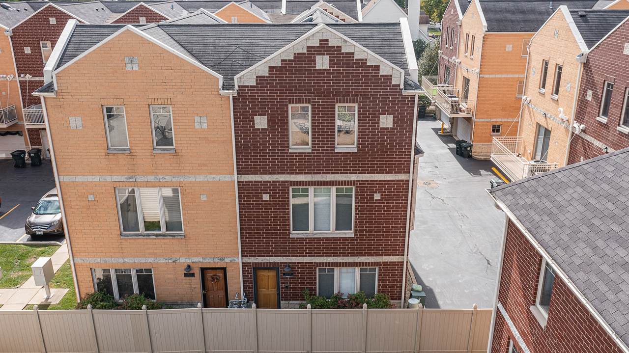 8900 31st Street - Photo 1