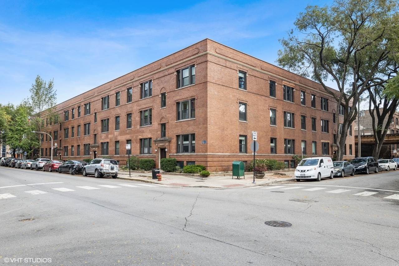 2935 Sheffield Avenue - Photo 1