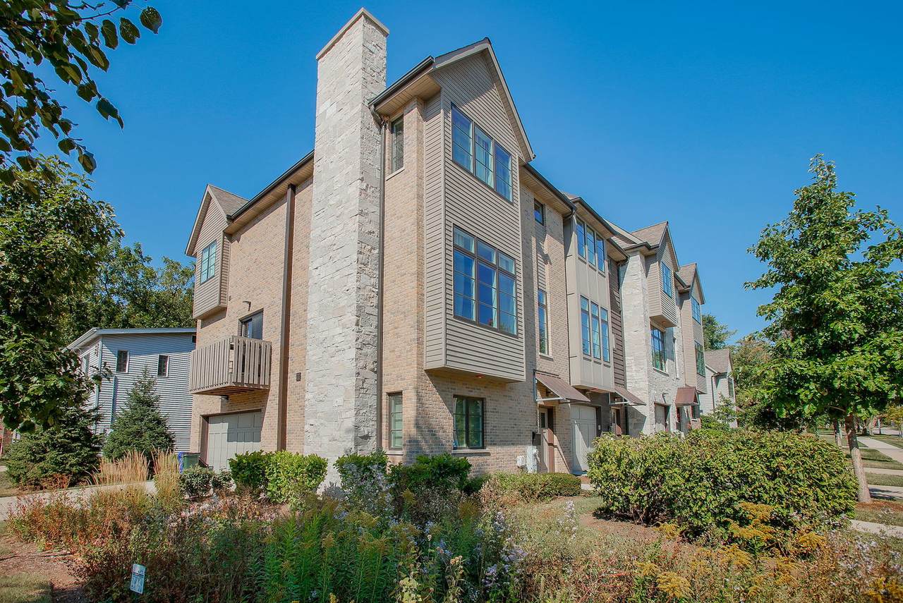 476 Newton Avenue - Photo 1
