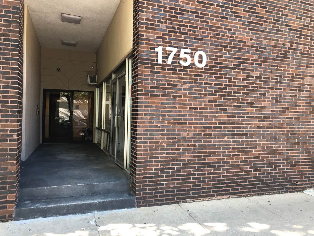 1750 Wells Street - Photo 1