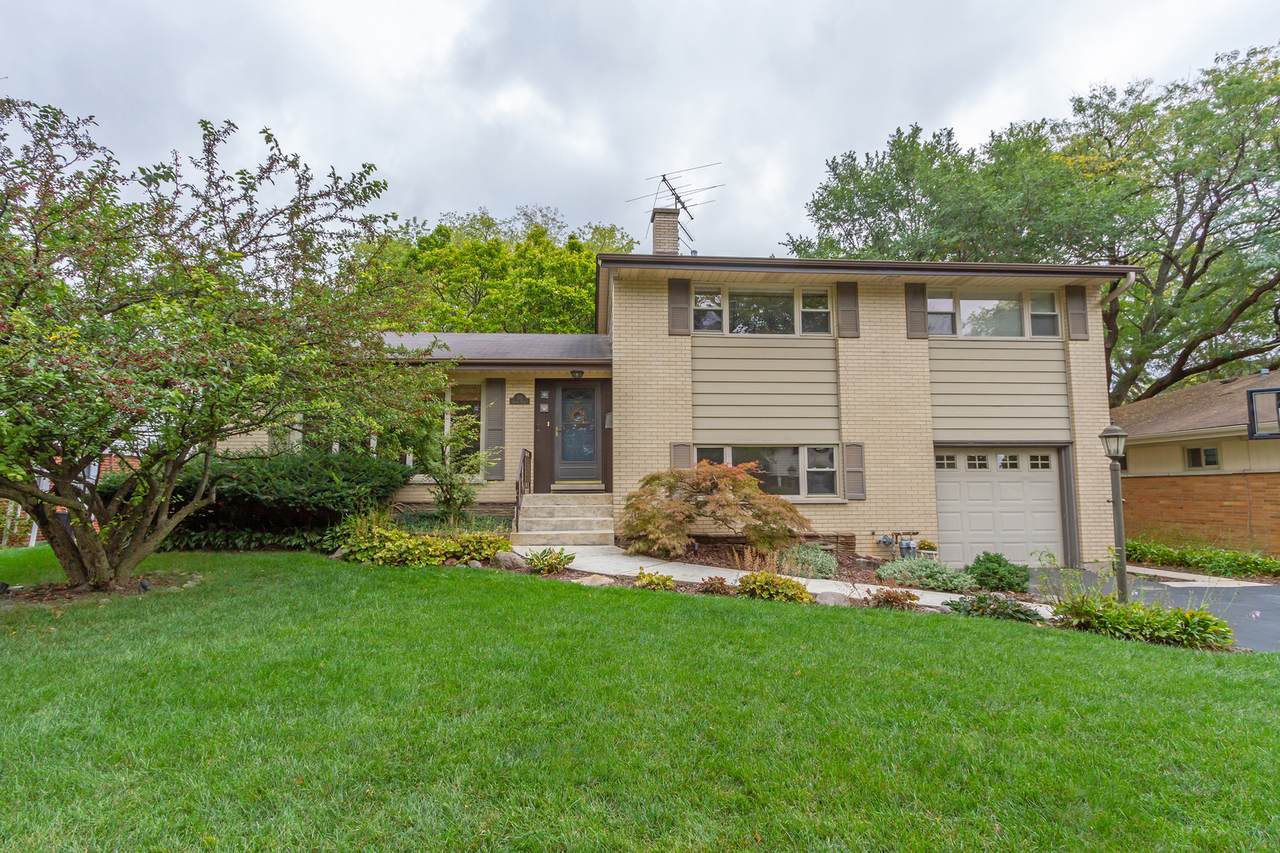 511 Edward Street - Photo 1