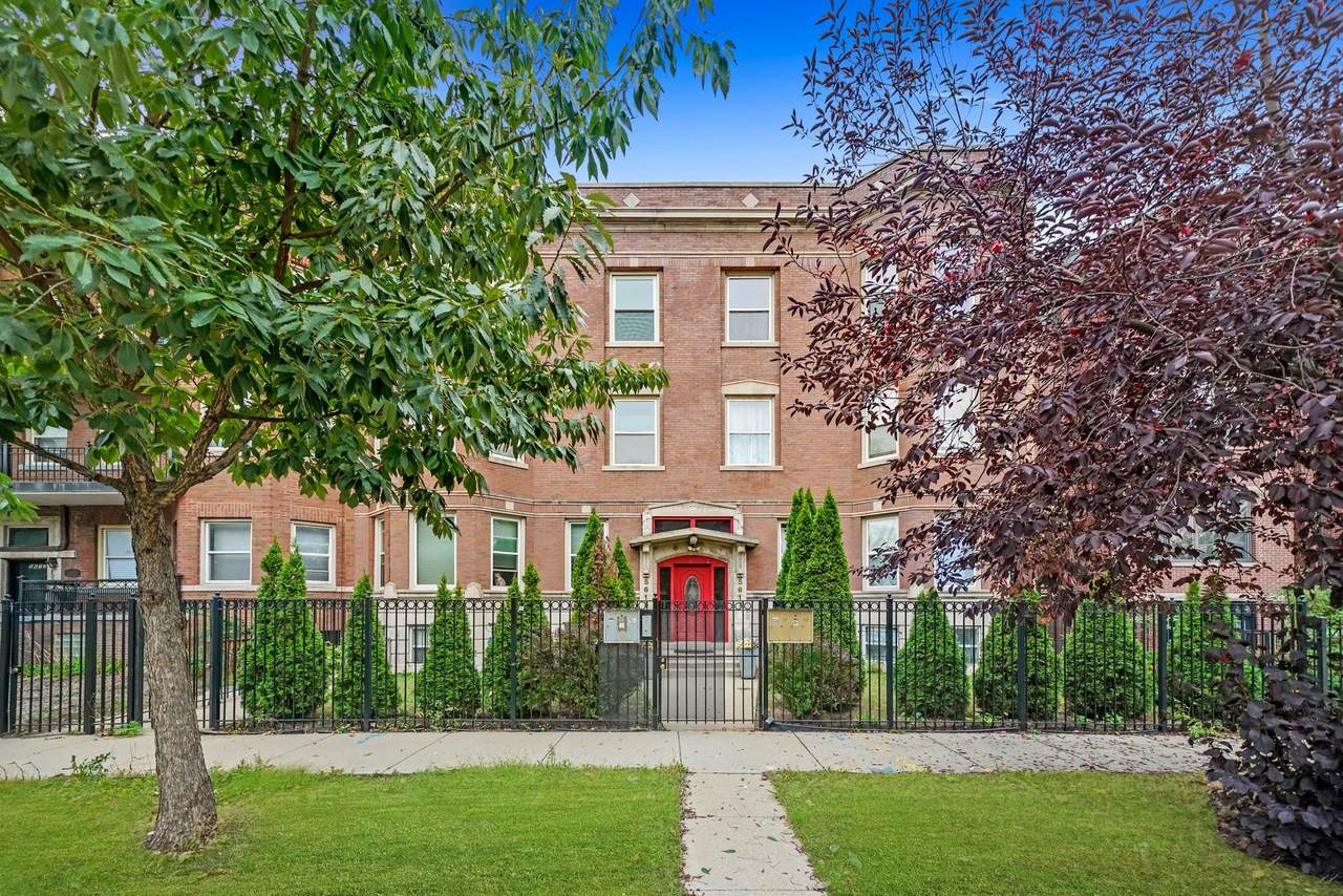 5615 Calumet Avenue - Photo 1