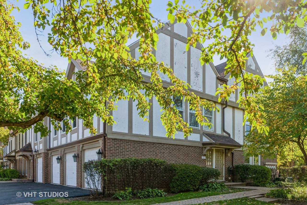 737 Garfield Avenue - Photo 1