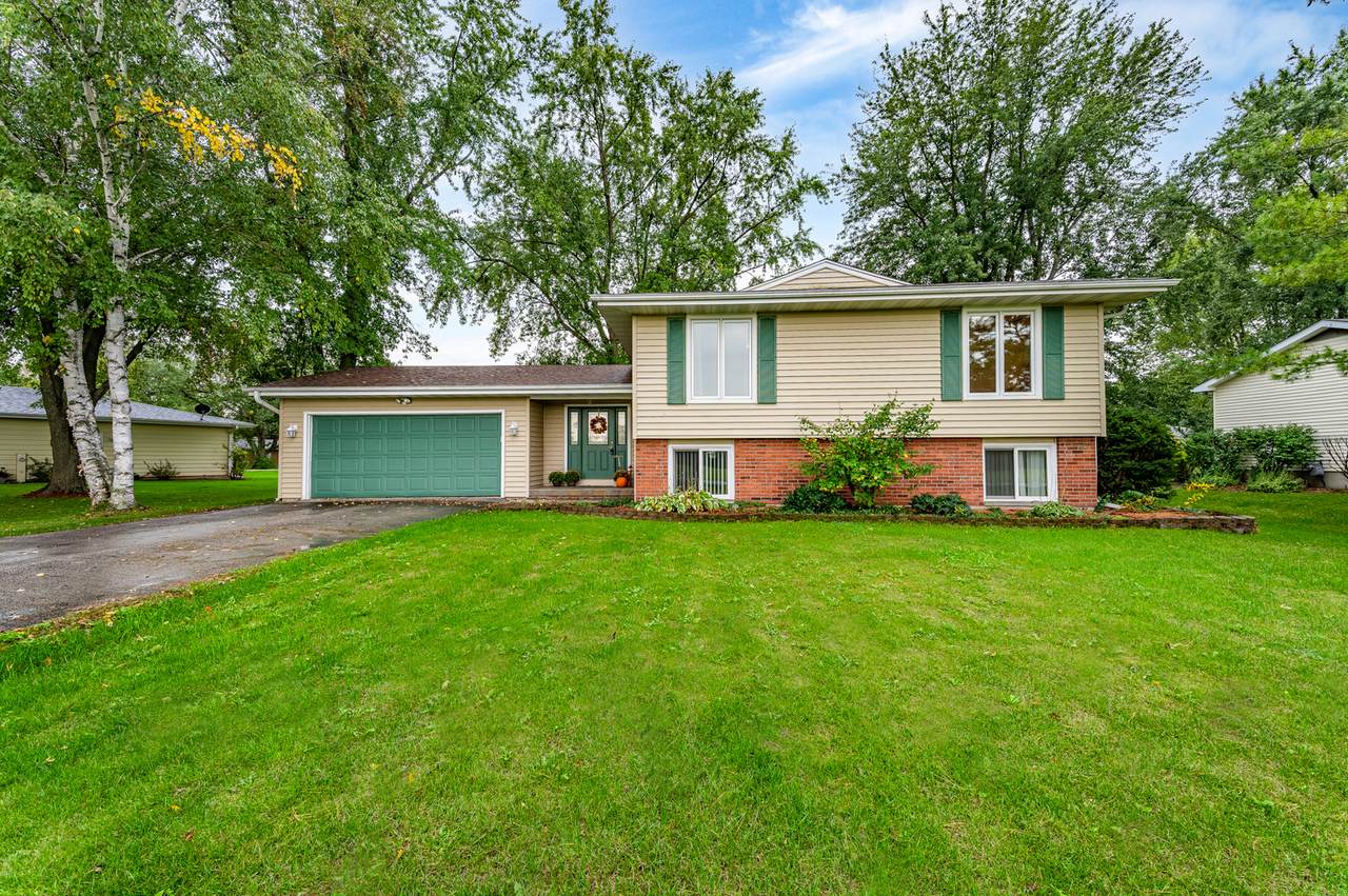 122 Rowantree Road - Photo 1
