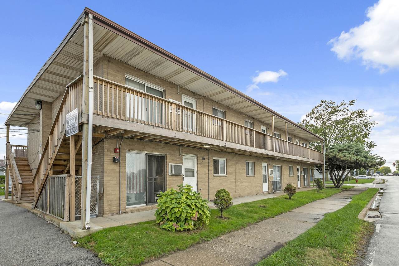 2601 Commercial Avenue - Photo 1