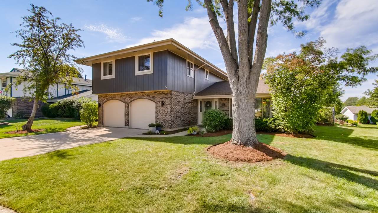 1126 Tiverton Court - Photo 1
