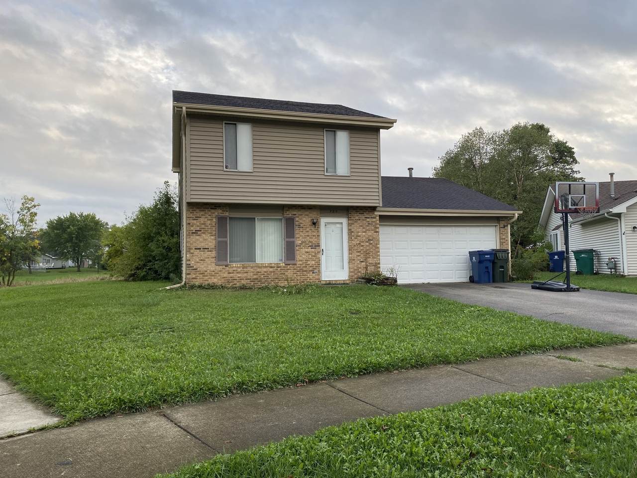 725 Hageman Place - Photo 1